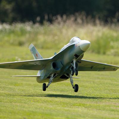 F 18 10