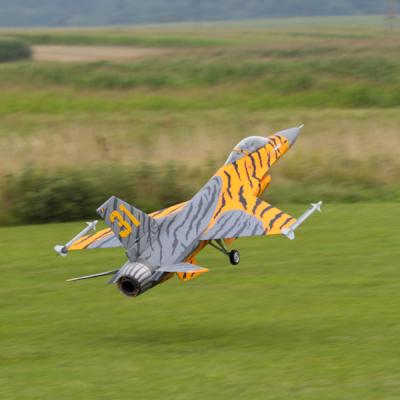F16 Start