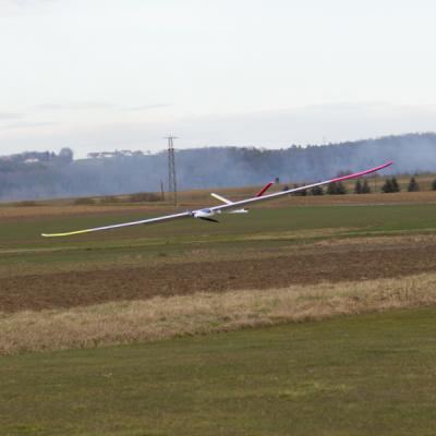 Erstfluglandung